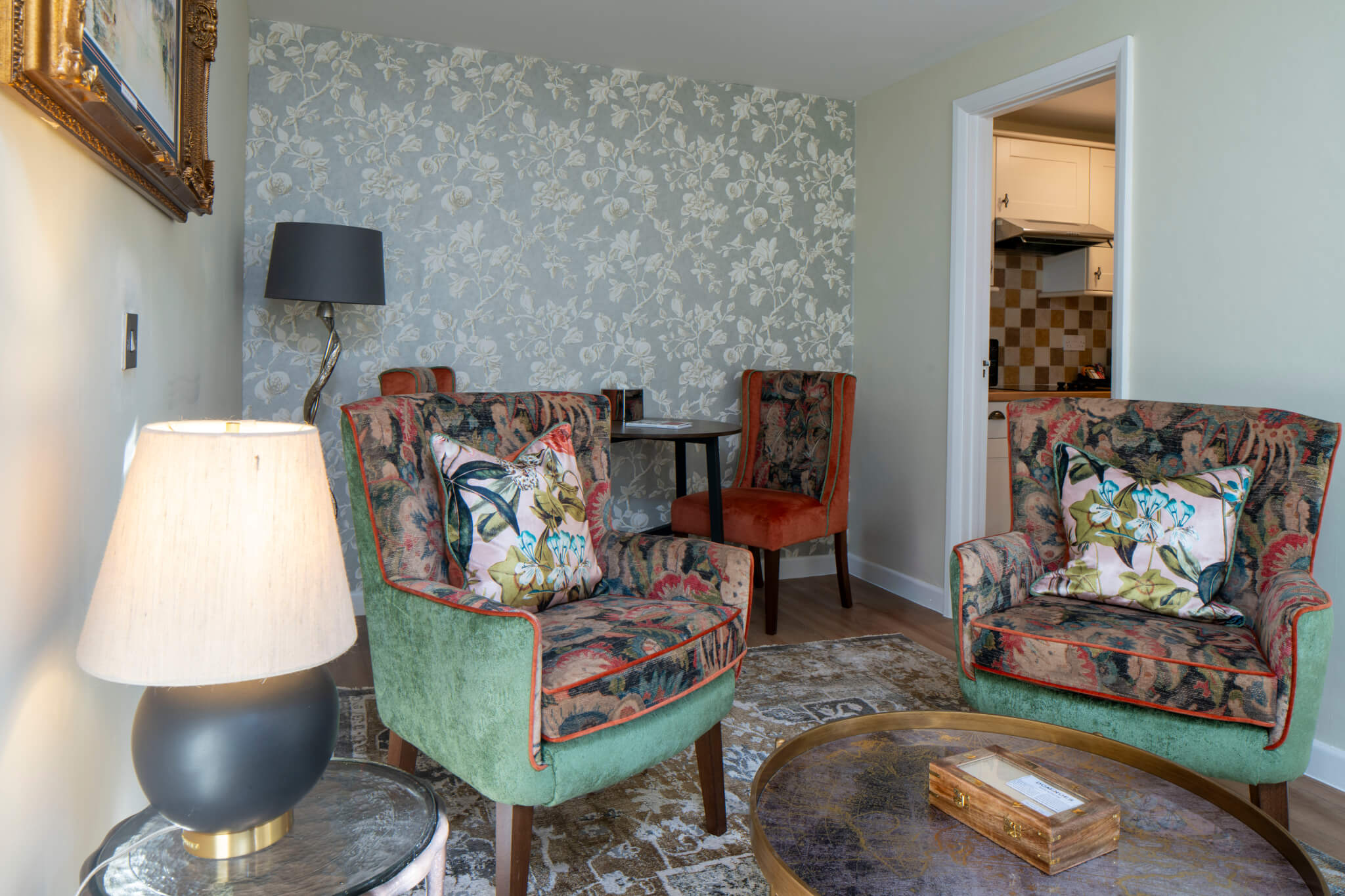 Castle Of Brecon Hotel Superior Family Quad Room Sitting Room